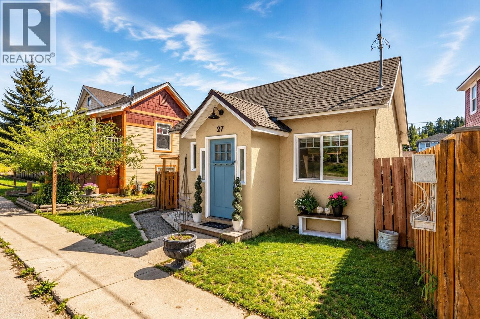 27 Kenley Avenue, Interior REALTORS®