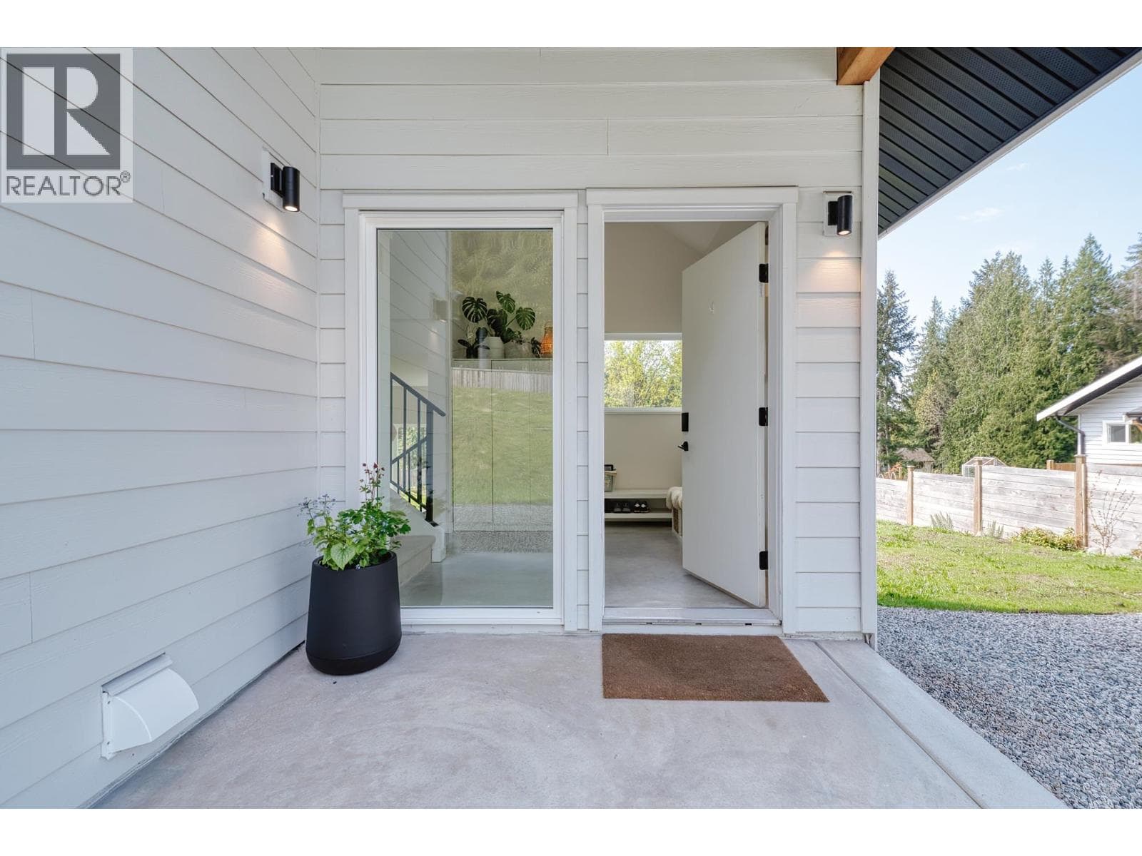 3477 SPRUCE ROAD, Greater Vancouver — photo 2