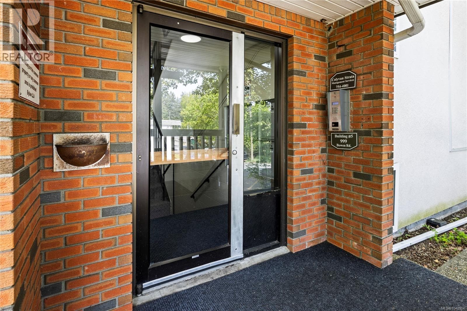 5208 999 Bowen Rd, Vancouver Island — photo 3