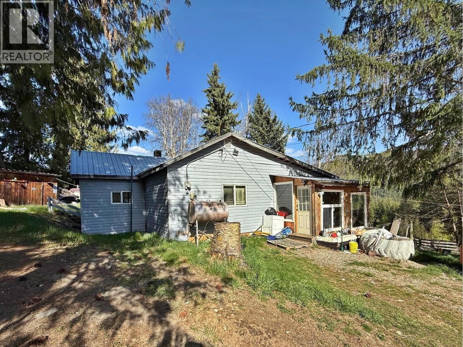 3437 Yellowhead Highway, Interior REALTORS®