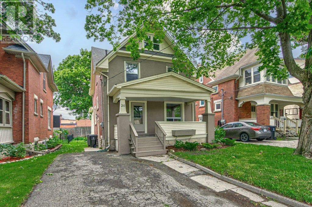 26 ST. LEGER Street, Toronto — photo 2