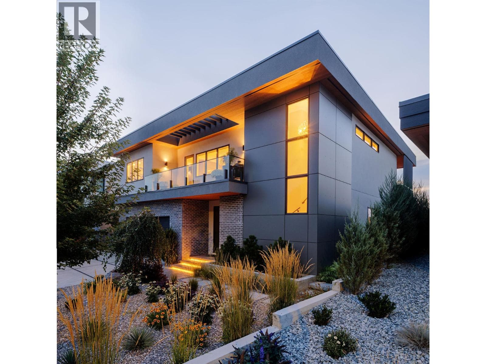 140 Oliver Place, Interior REALTORS®