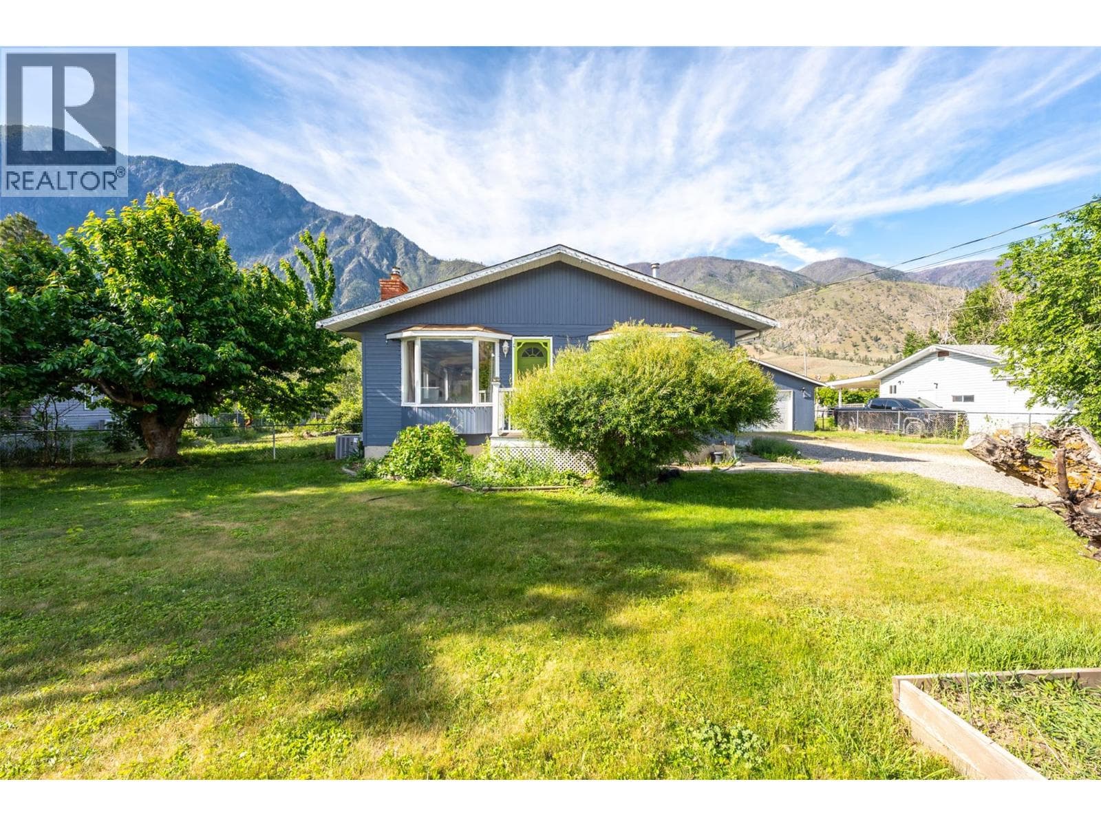 1220 SYKES CRES SYKES Crescent, Interior REALTORS® — photo 4