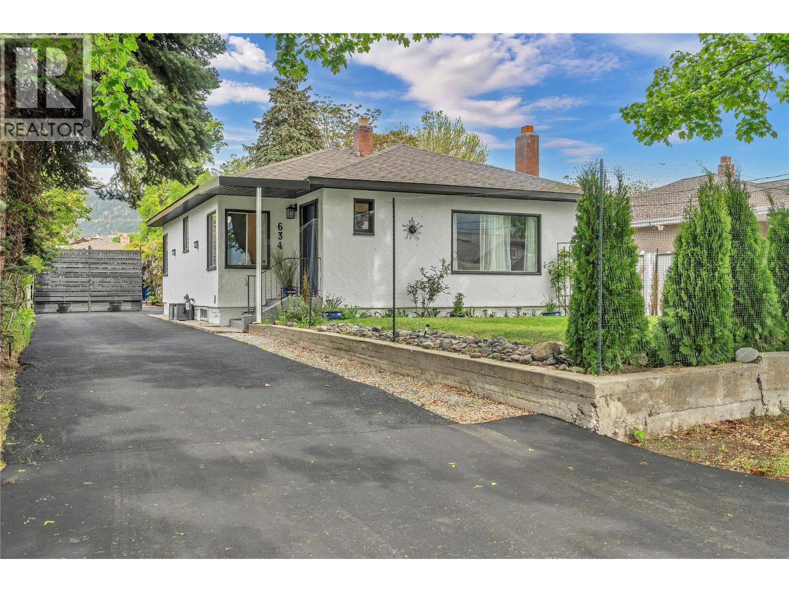 634 LATIMER STREET, Interior REALTORS®
