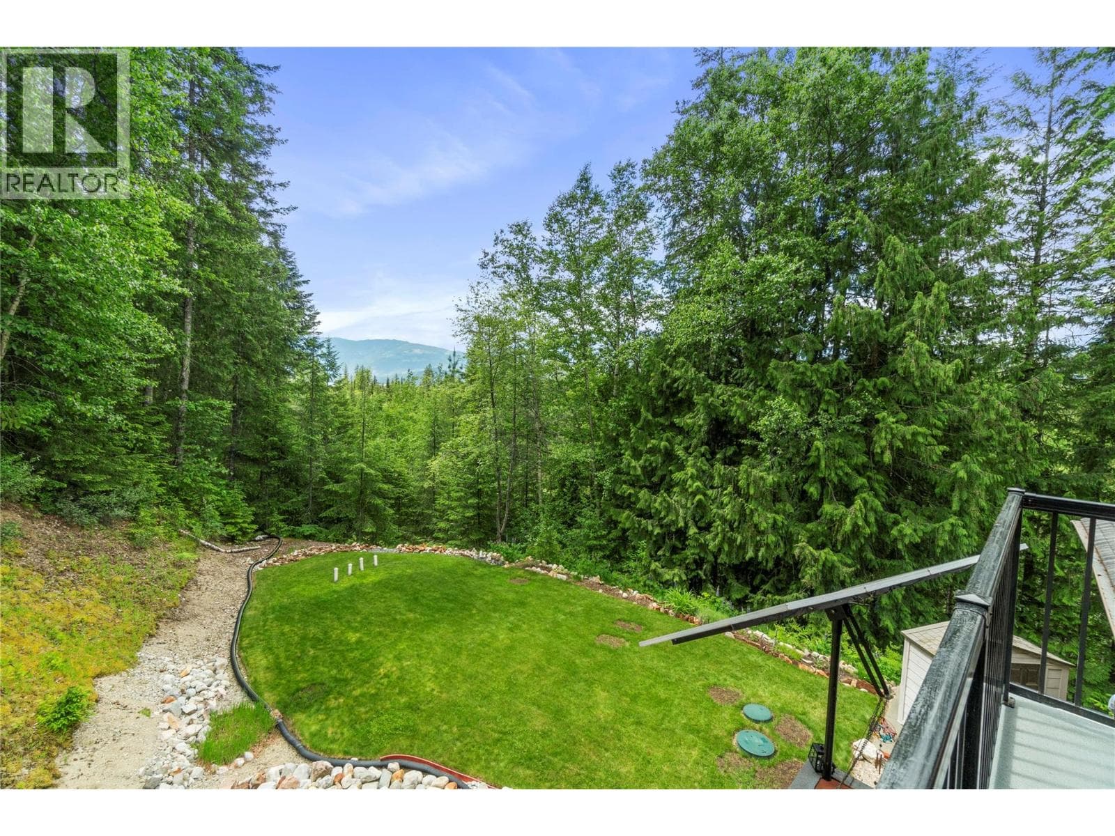 1372 SEYMOUR RIVER ROAD, Interior REALTORS® — photo 4