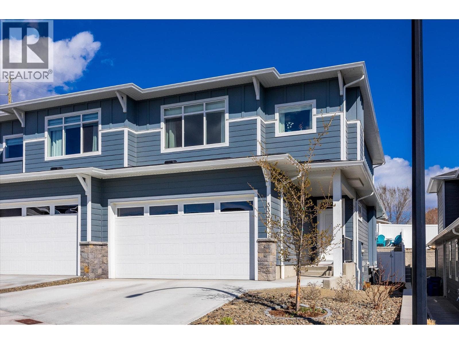 3321 Hawks Crescent, Interior REALTORS®