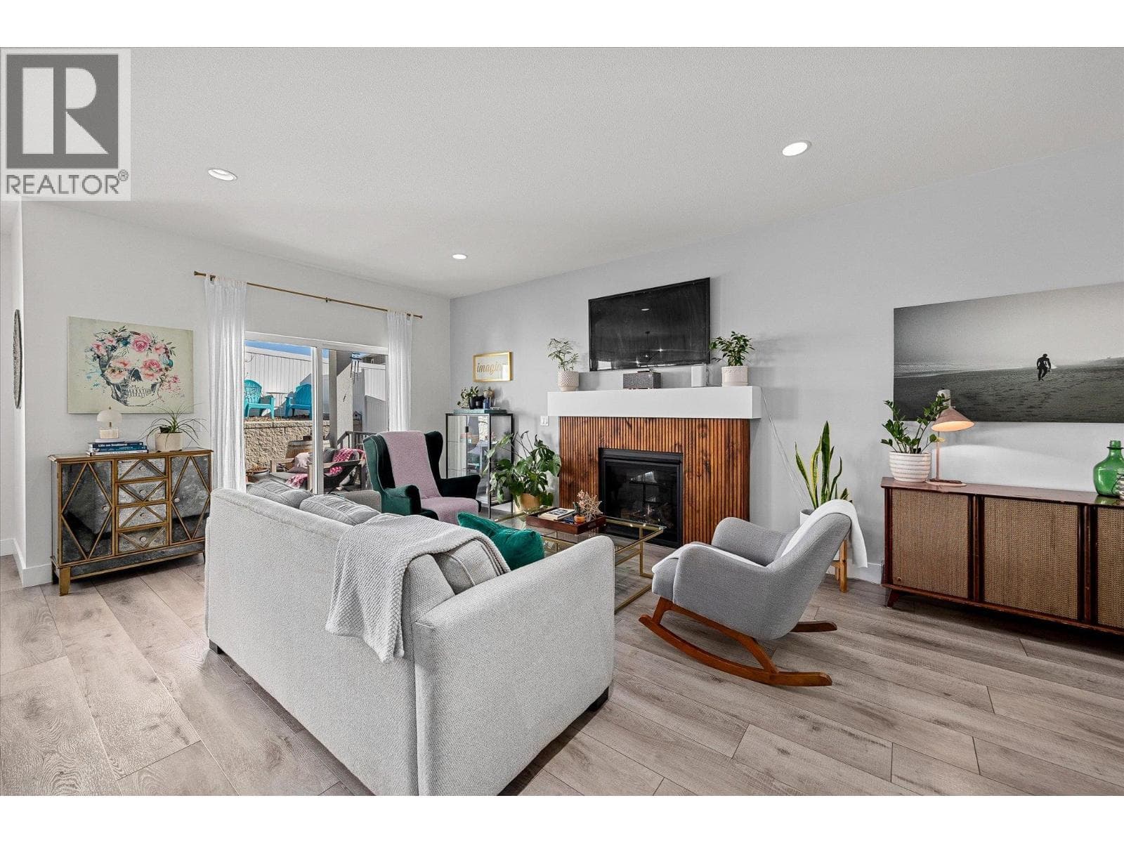 3321 Hawks Crescent, Interior REALTORS® — photo 4
