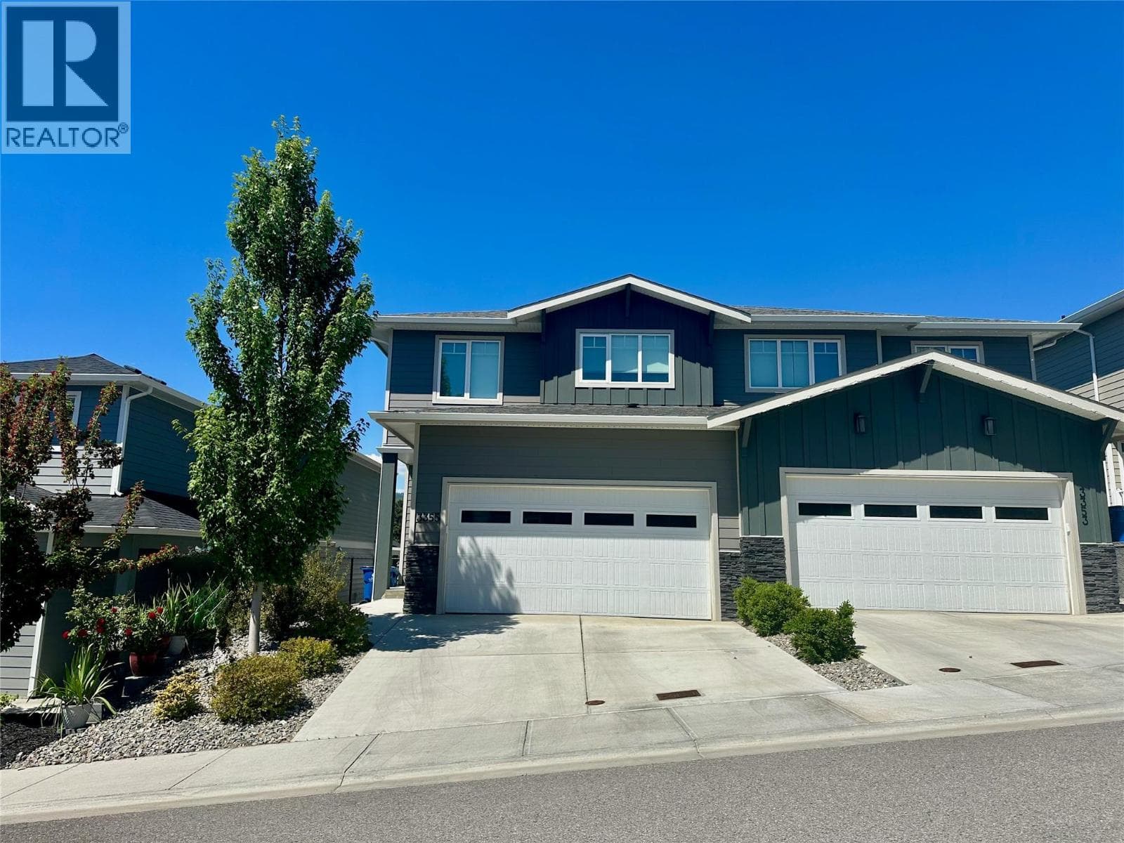 3355 Hawks Crescent, Interior REALTORS®