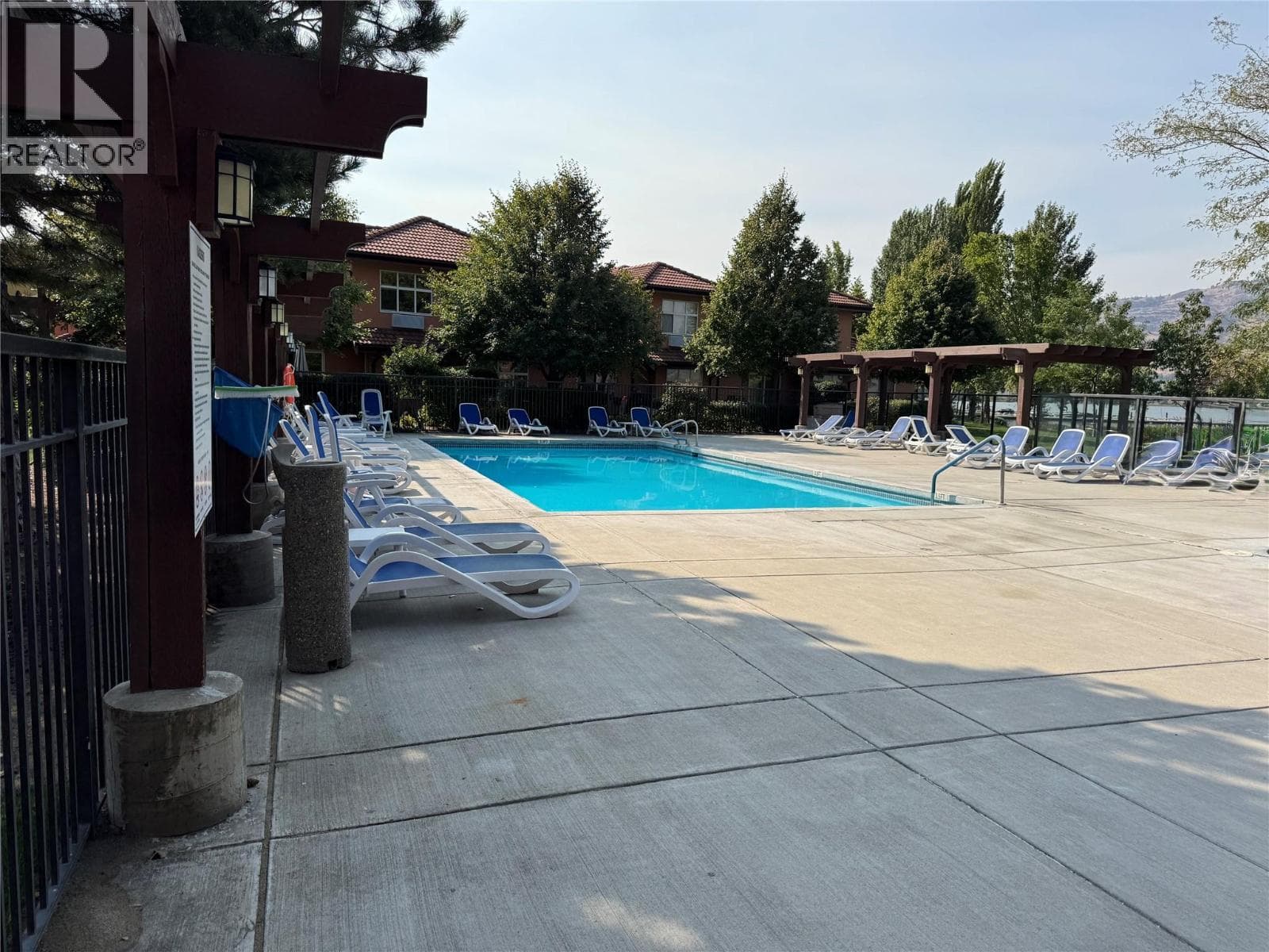7600 COTTONWOOD Drive Unit# 6, Interior REALTORS® — photo 4