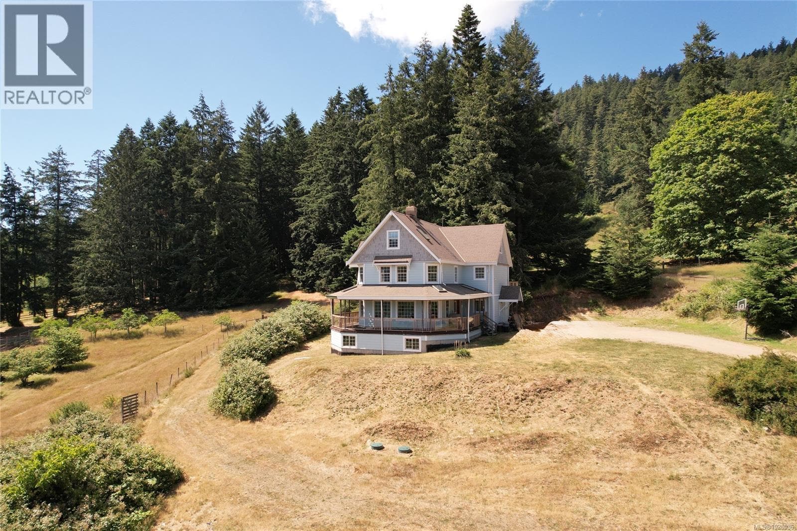1832 Fulford-Ganges Rd, Victoria