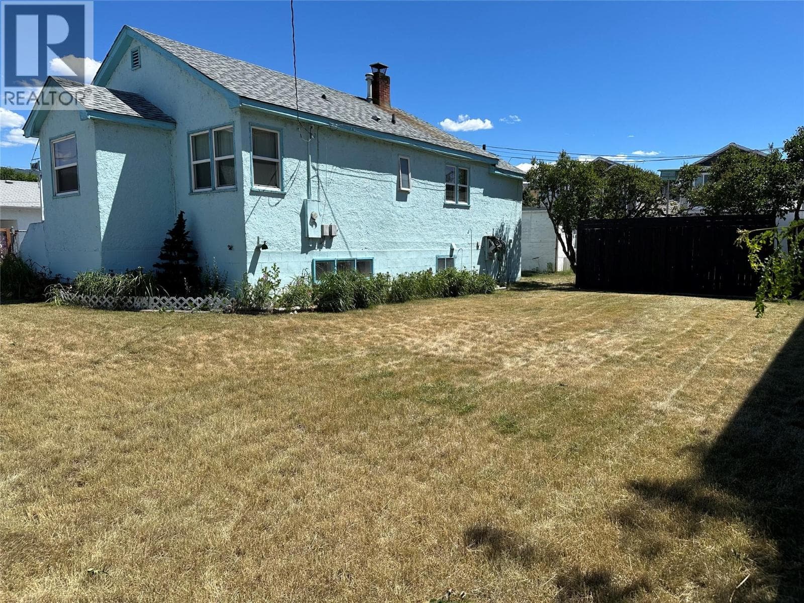 440 WESTMINSTER AVENUE WEST, Interior REALTORS®