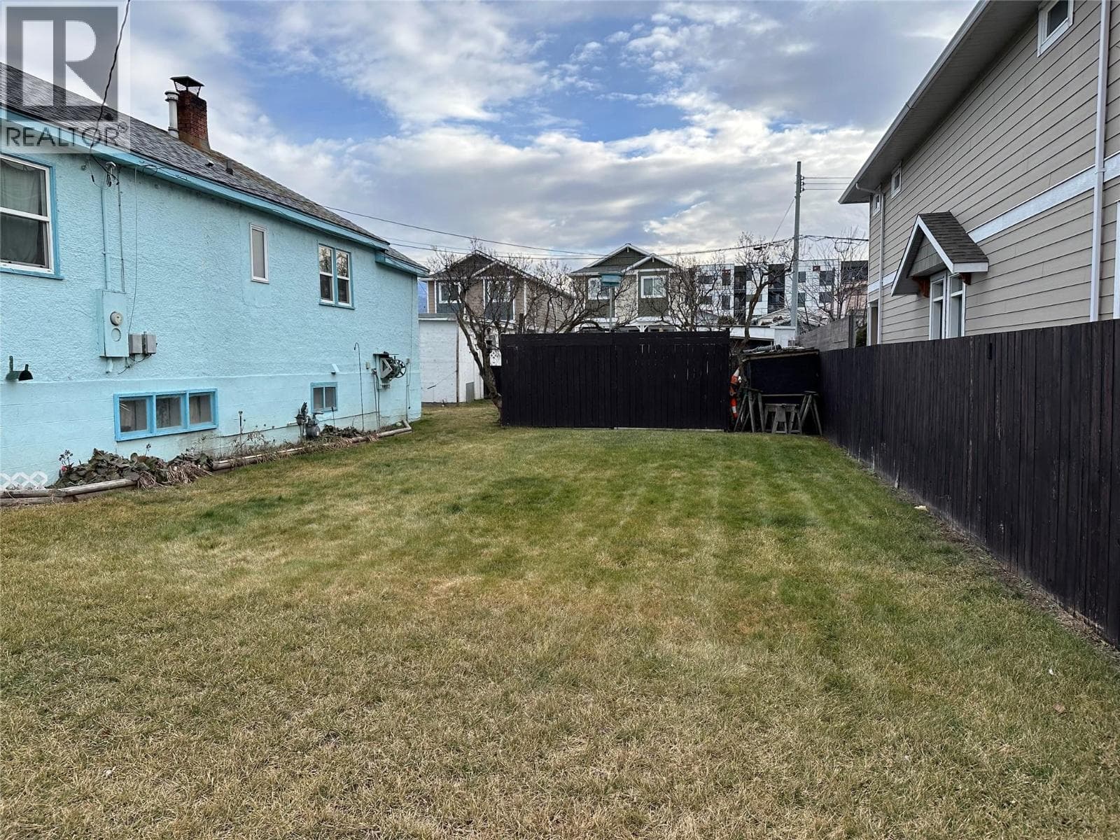 440 WESTMINSTER AVENUE WEST, Interior REALTORS® — photo 4