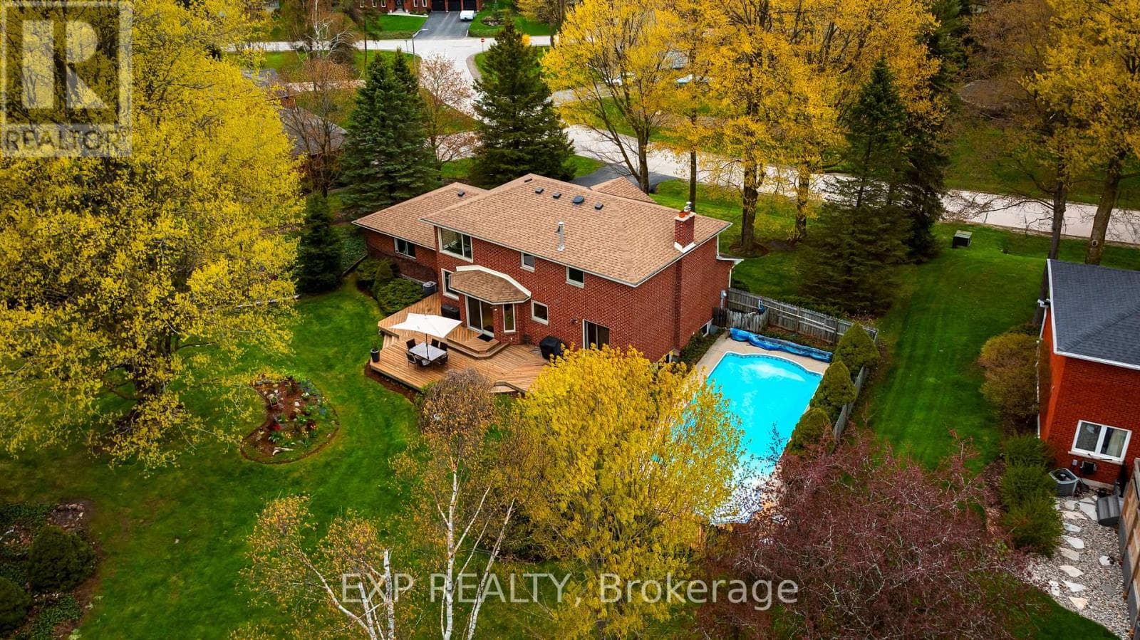 5 BEECHNUT STREET, Toronto