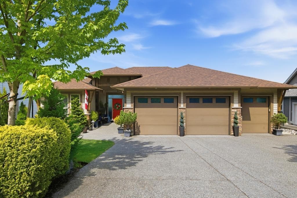 7315 MOUNT THURSTON DRIVE, Eastern Hillsides, Chilliwack — photo 2