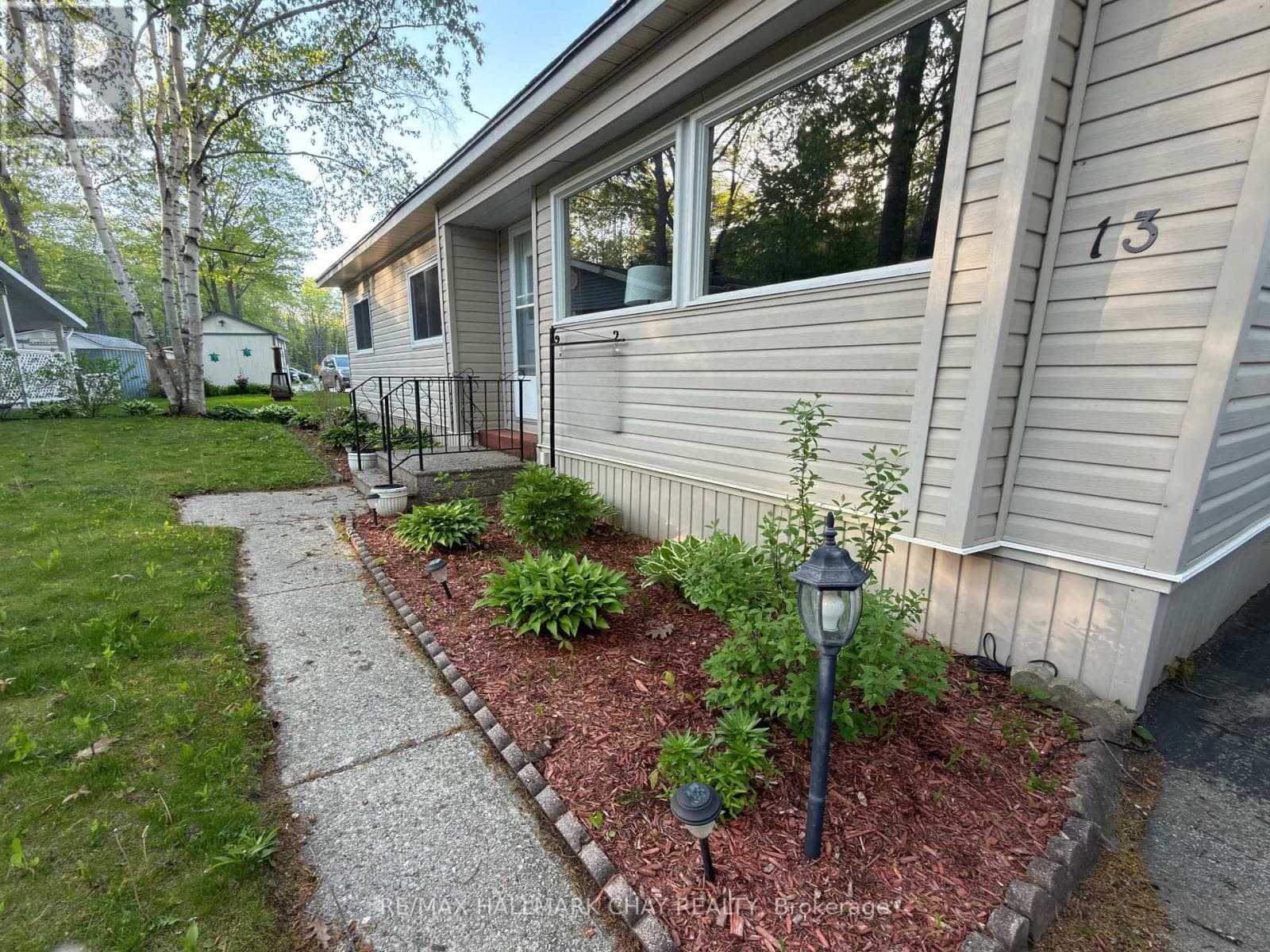 13 CARRUTHERS STREET N, Toronto — photo 3