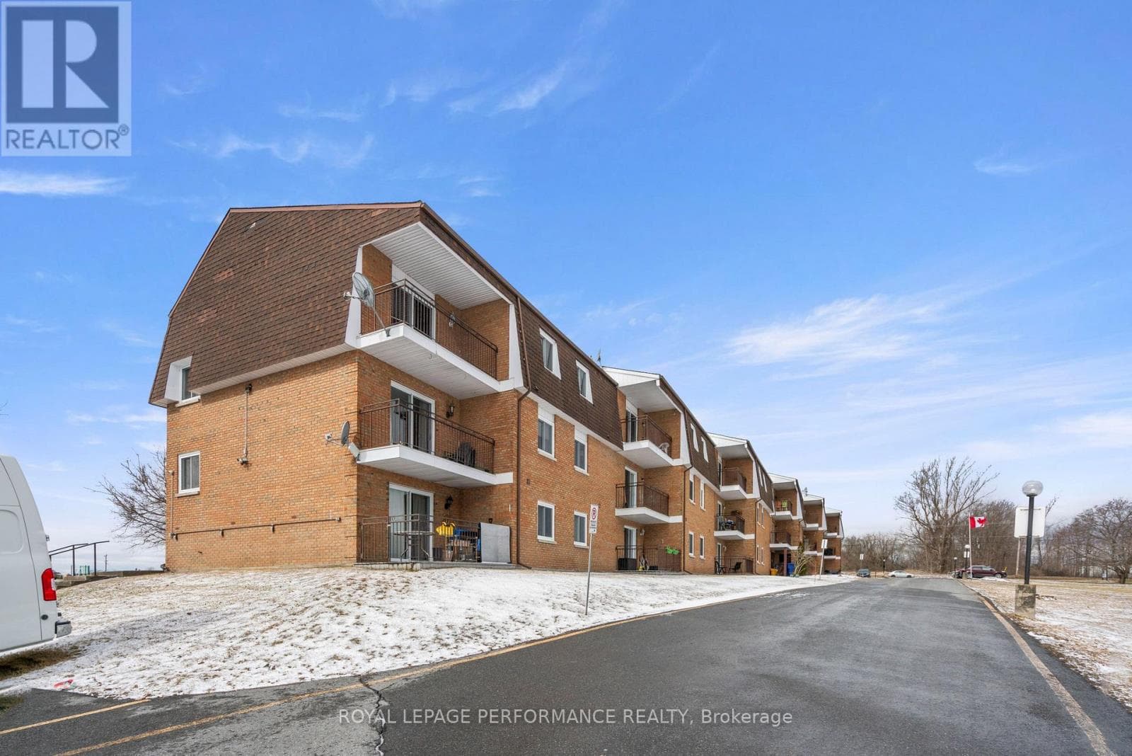 209 - 220 KENYON STREET W, Cornwall