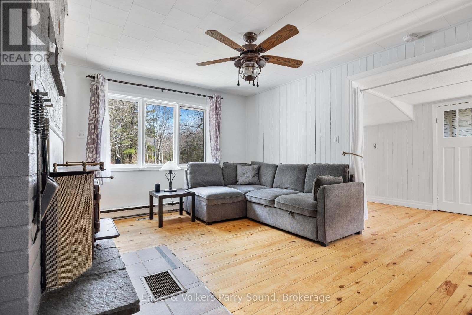 77 WOODS ROAD, OnePoint — photo 3