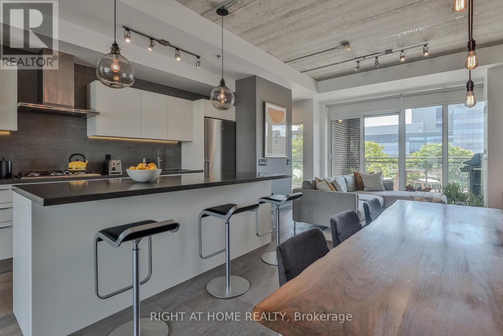 405 - 41 OSSINGTON AVENUE, Toronto — photo 4