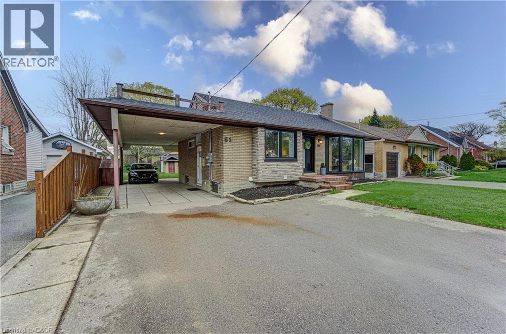 51 ROSEMOUNT DRIVE, Cornerstone — photo 3