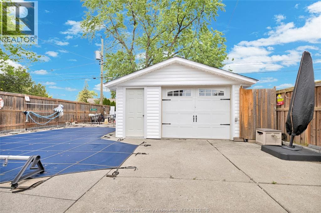 1042 EDWARD AVENUE, Windsor — photo 5