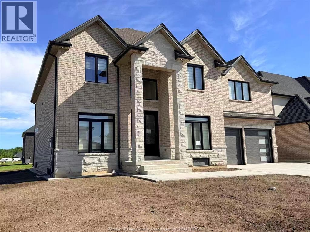 570 ORCHARD CRESCENT, Windsor — photo 2