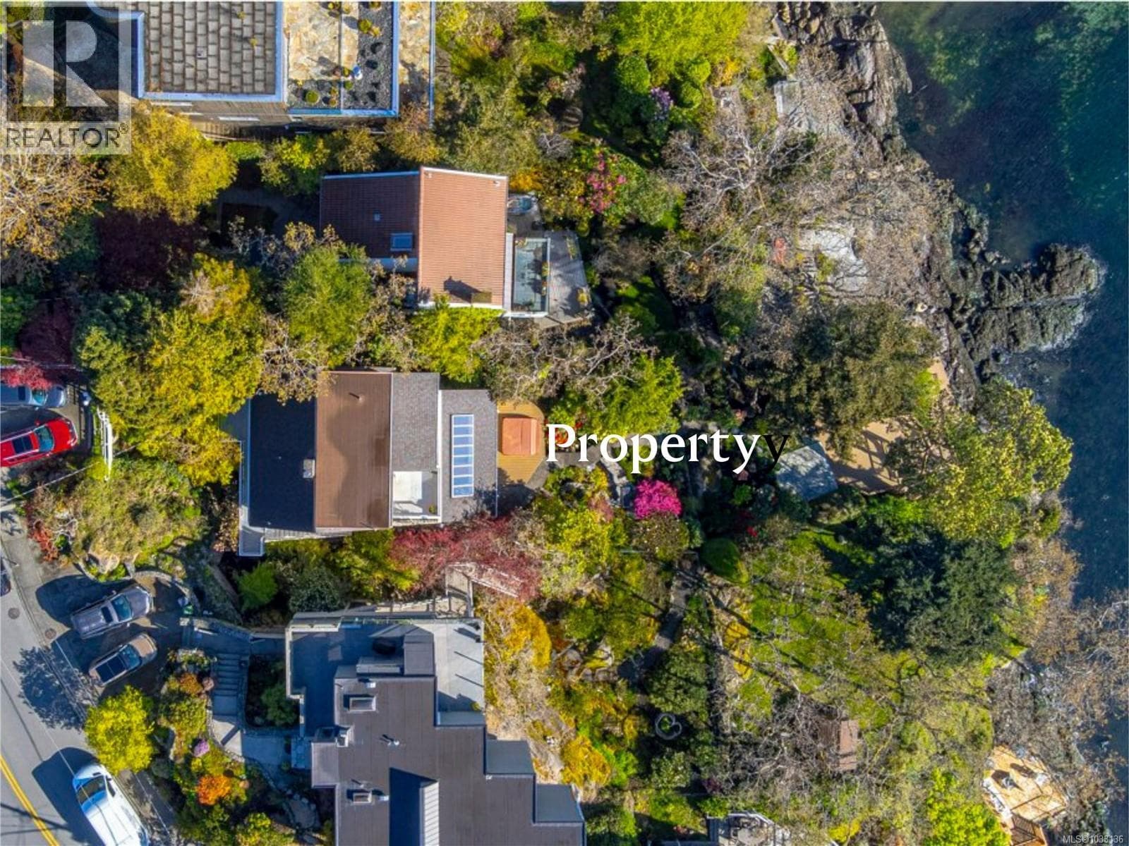 309 King George Terr, Victoria — photo 3