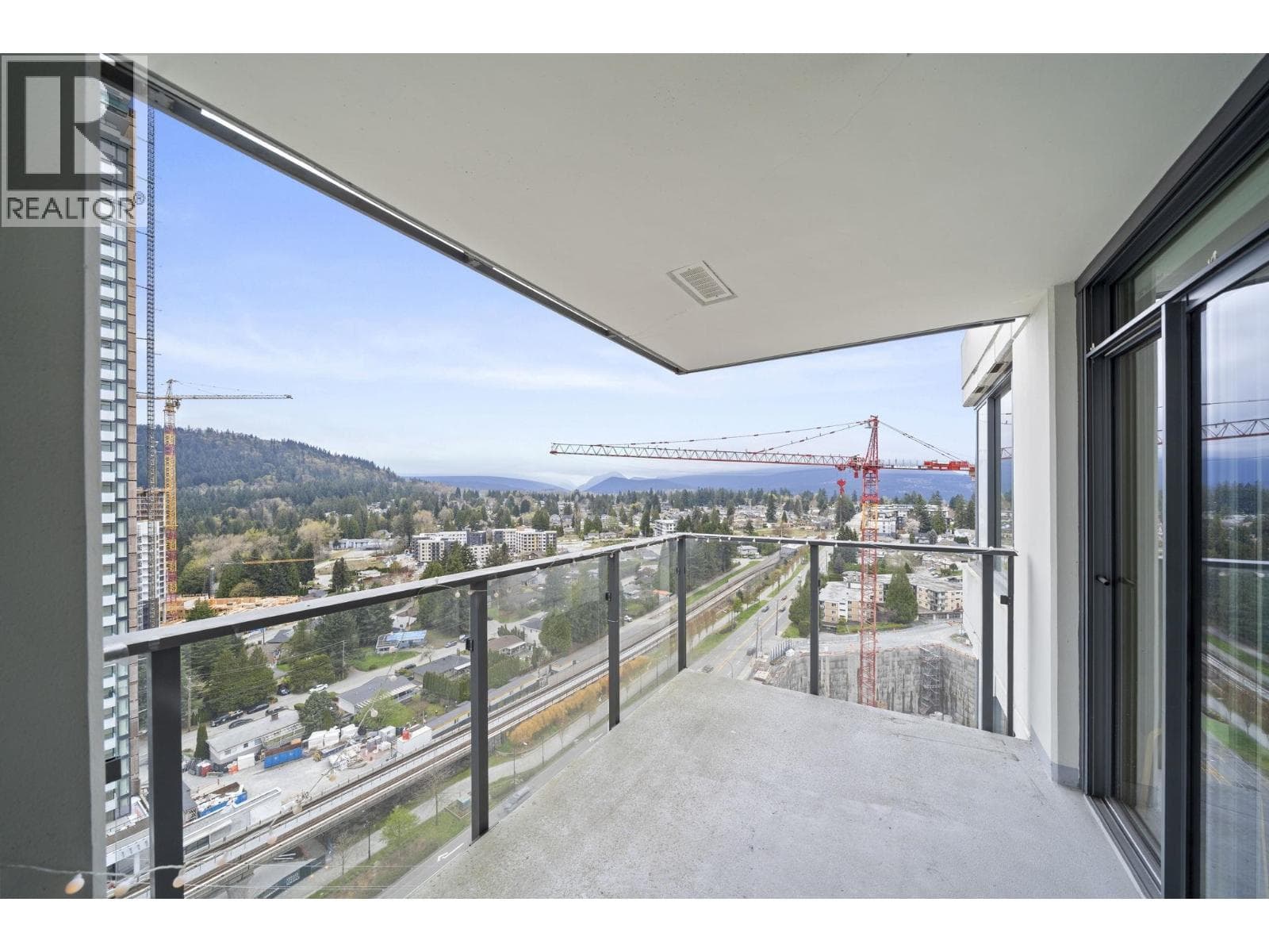 2101 602 COMO LAKE AVENUE, Greater Vancouver — photo 2
