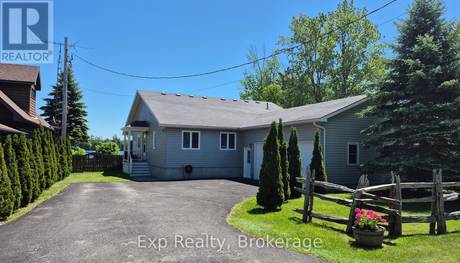 148 NORTH BEAVER LAKE ROAD, Central Lakes