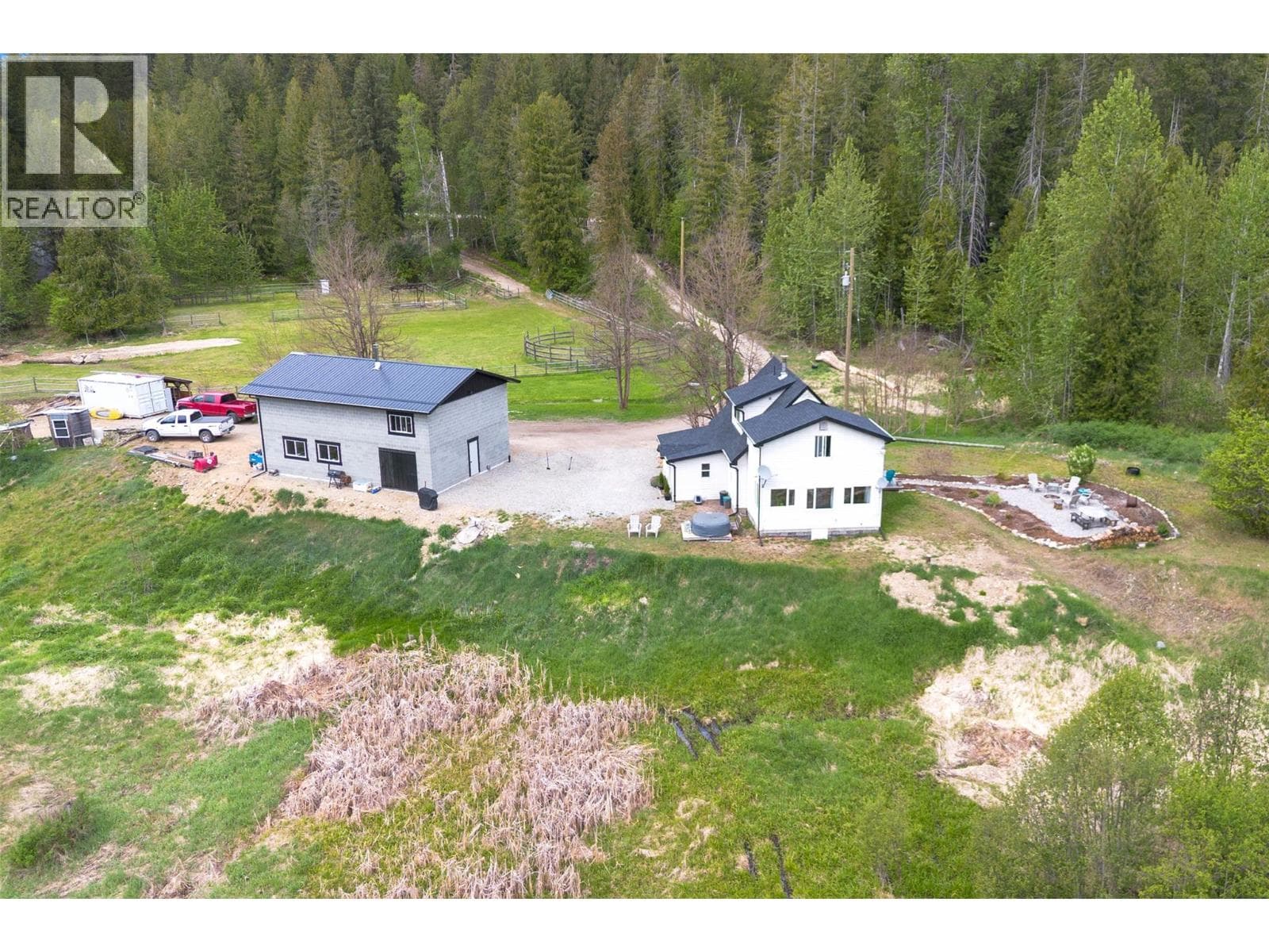 2904 Enderby Mabel Lake Road, Interior REALTORS®