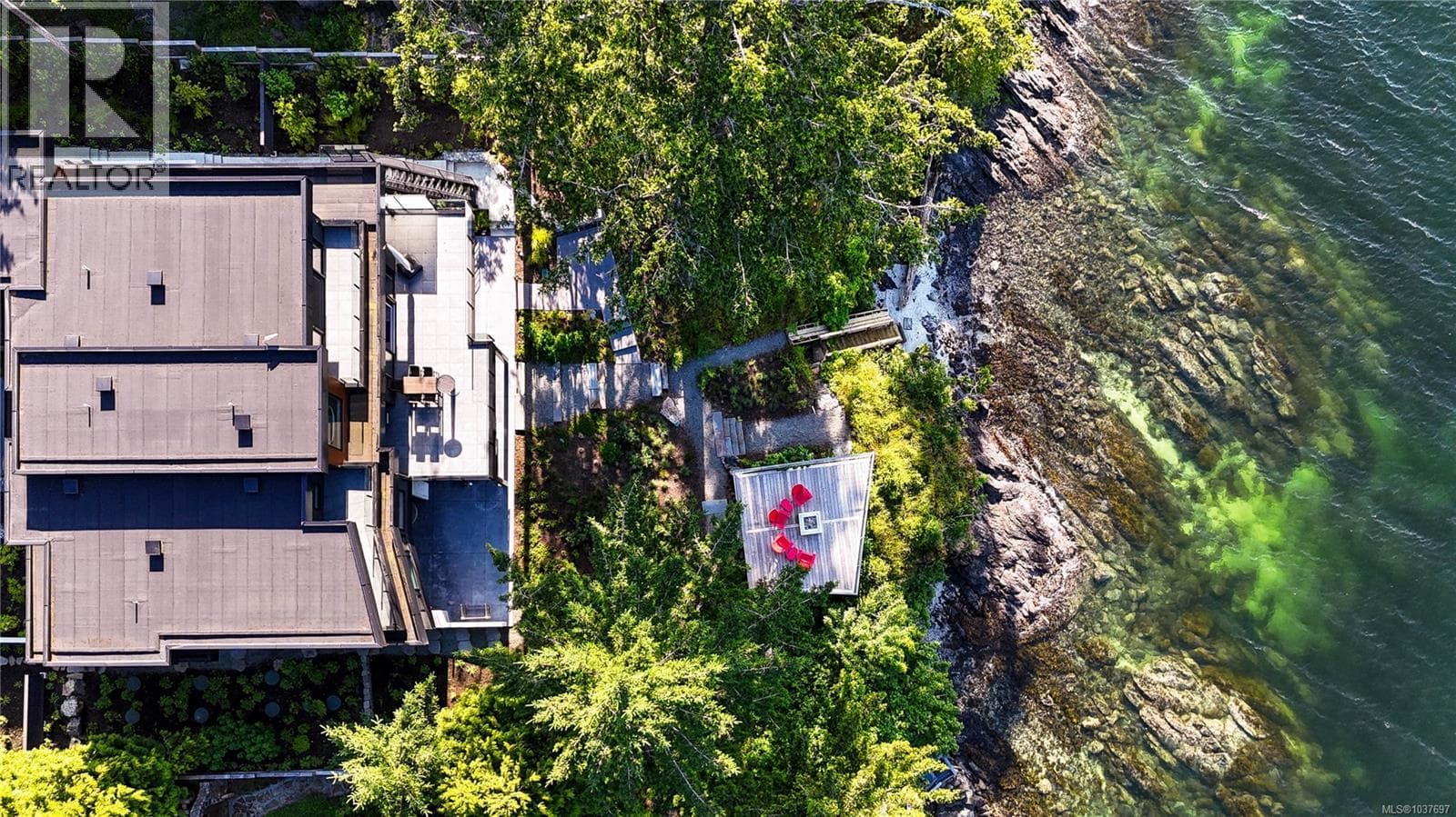 848 LANDS END ROAD, Victoria — photo 3