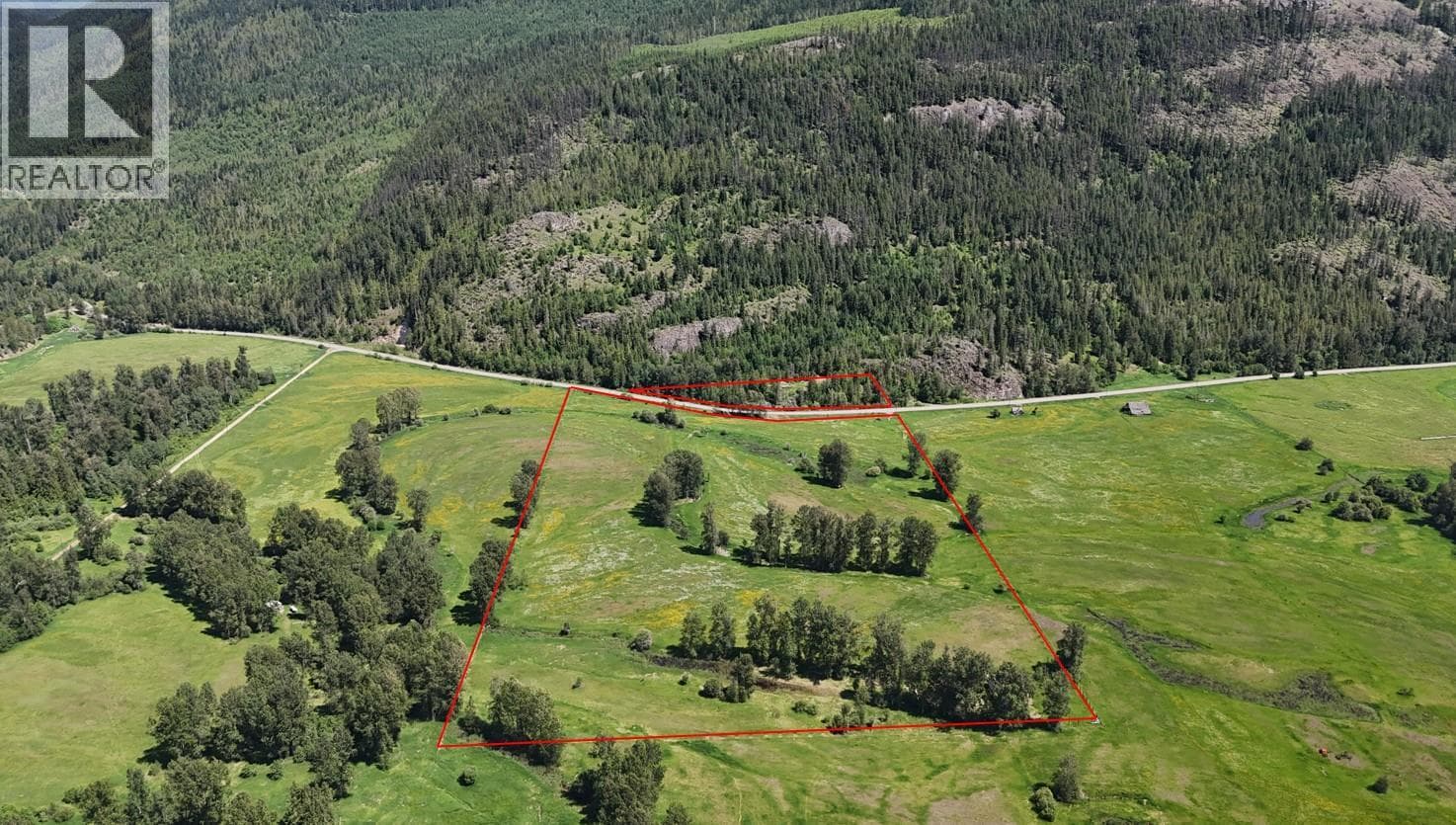 Lumby Mabel Lake Road Lot# Parcel A, Interior REALTORS® — photo 2