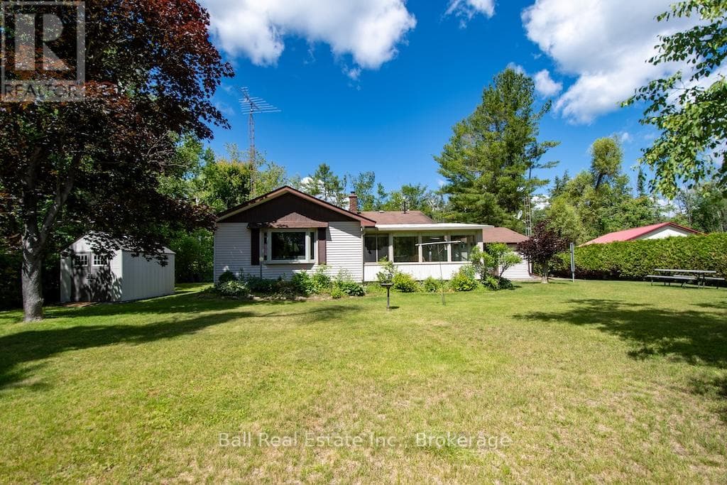 2137 CHIPMUNK ROAD, Central Lakes — photo 2
