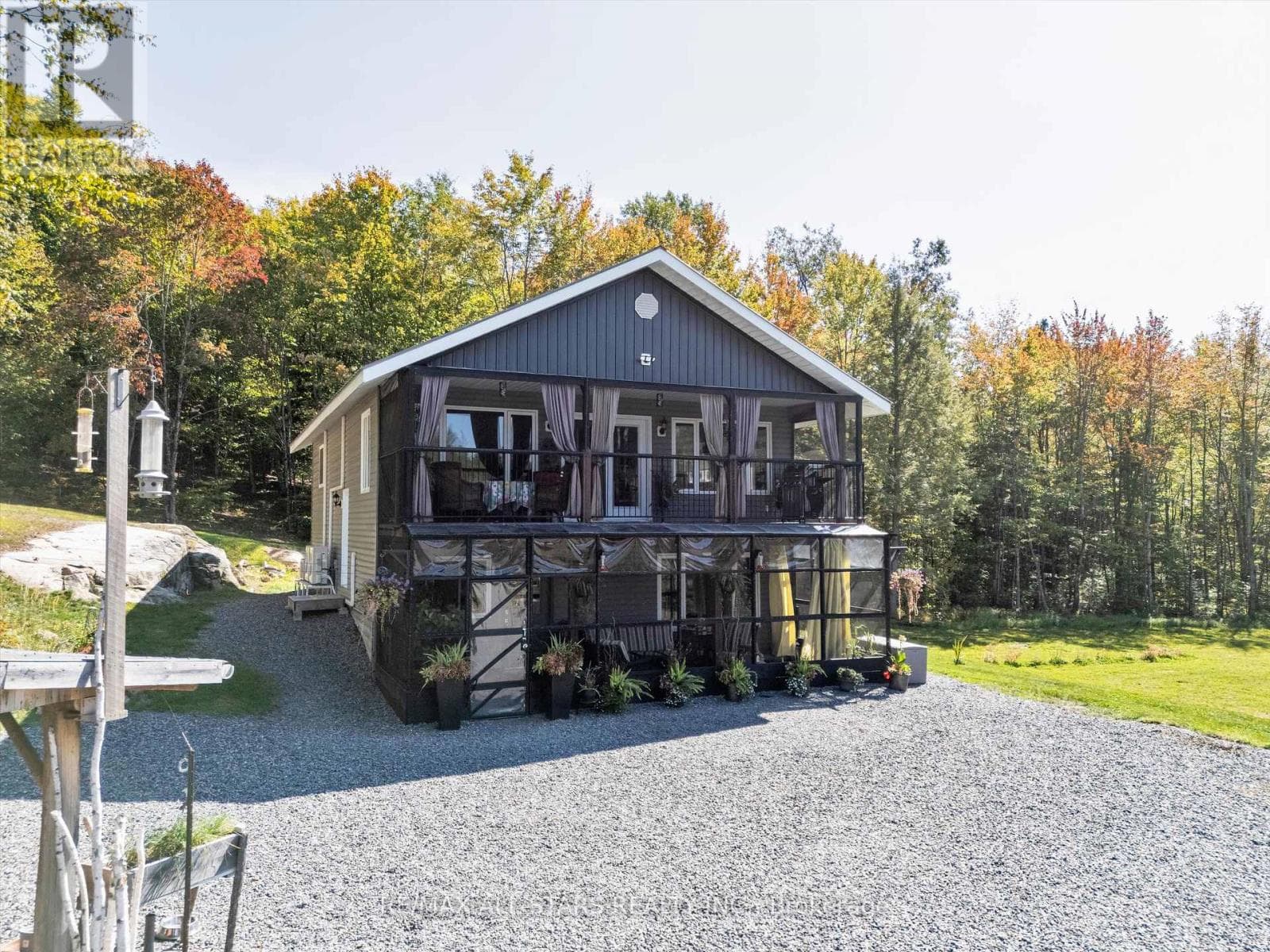 1435 FALKENBURG ROAD, Toronto
