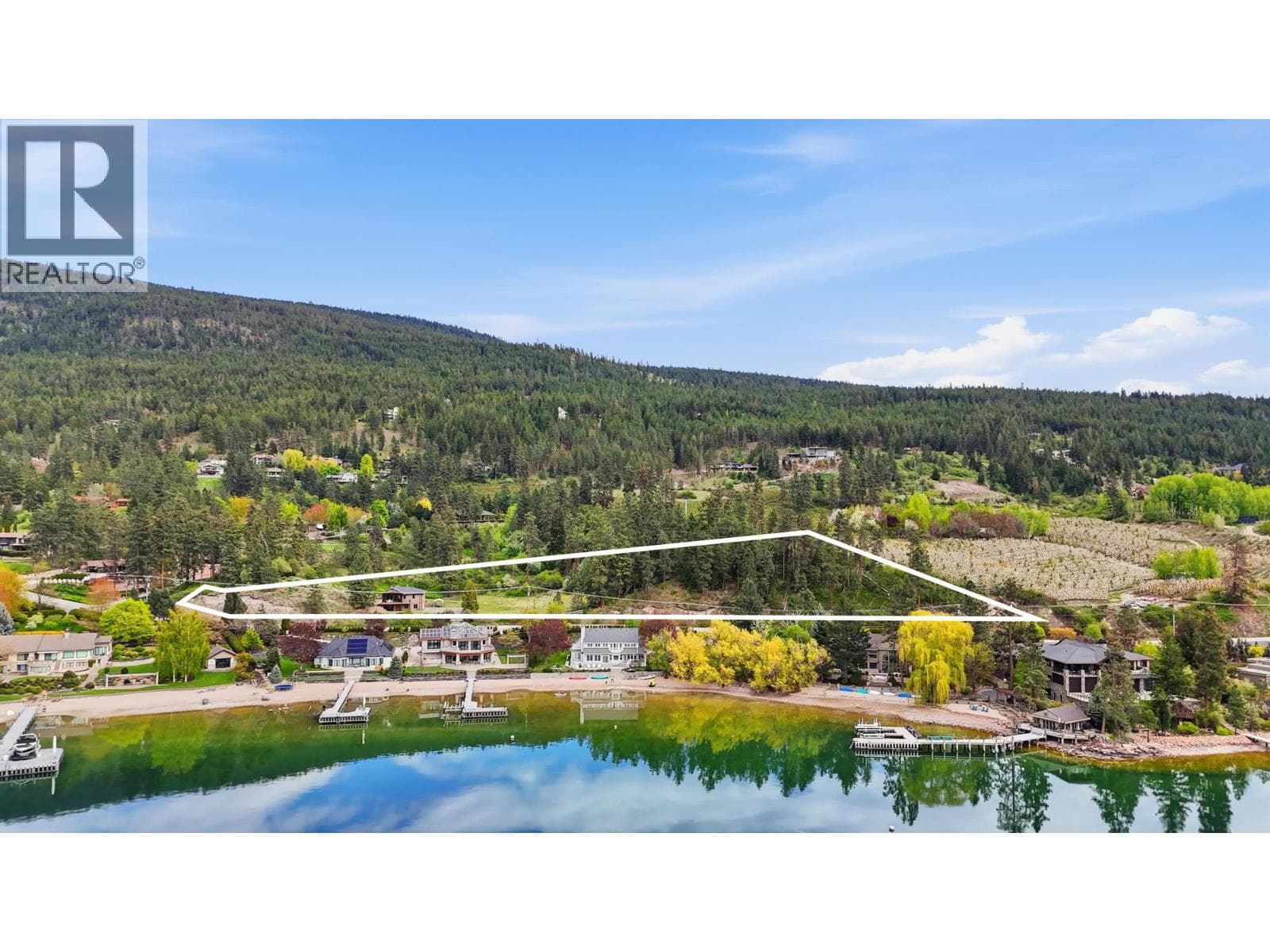 16475 Carrs Landing Road, Interior REALTORS®