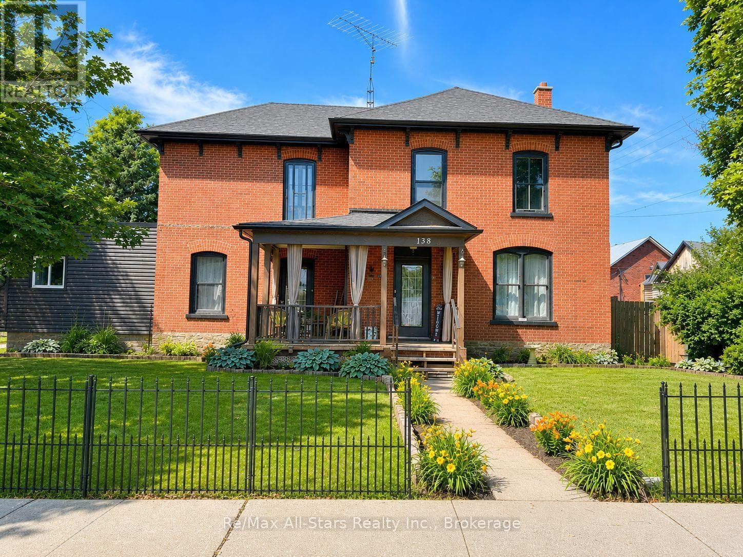 138 COLBORNE STREET, Central Lakes — photo 3