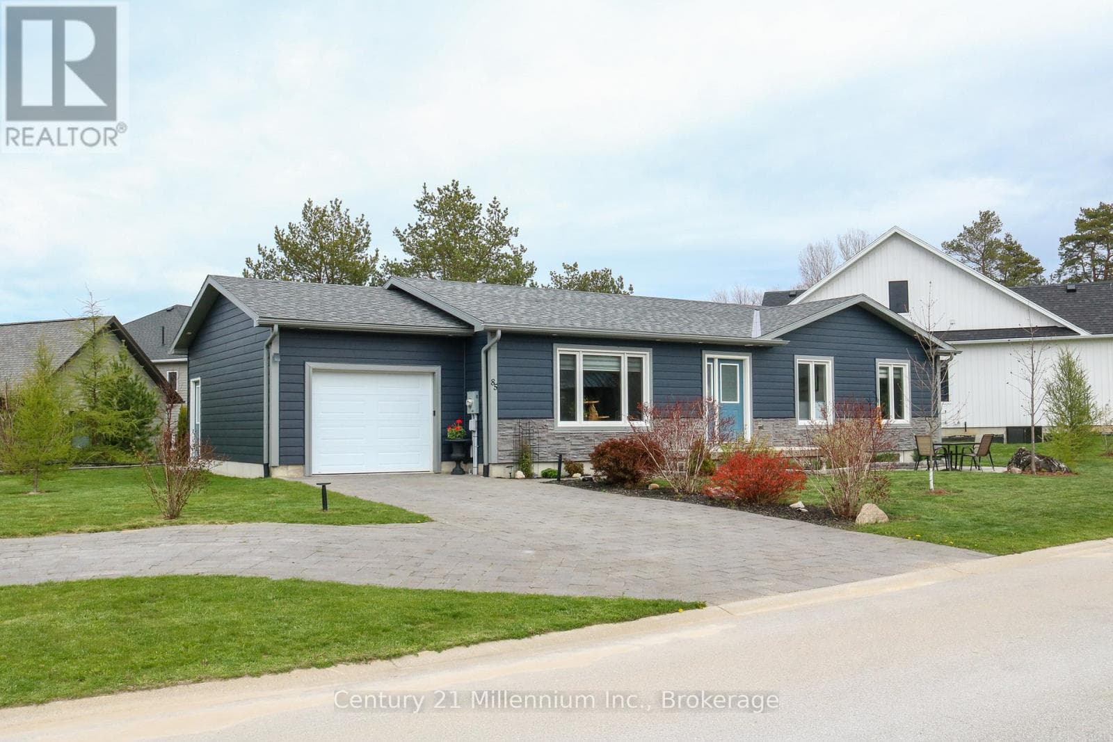 85 GORDON CRESCENT, OnePoint