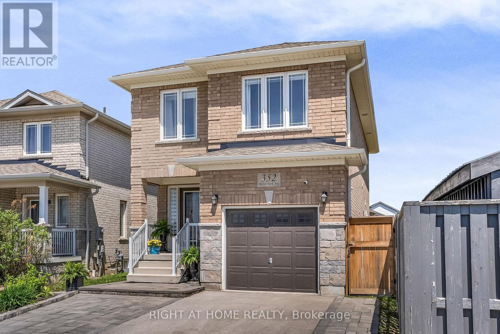 352 MILLER PARK AVENUE, Toronto — photo 3