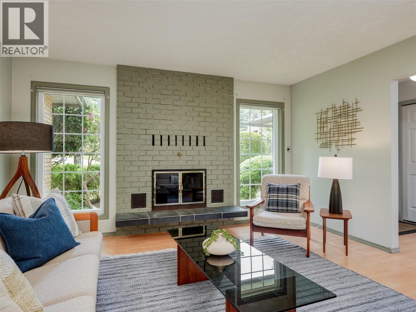 4905 ALAMIDA CRESCENT, Victoria — photo 4