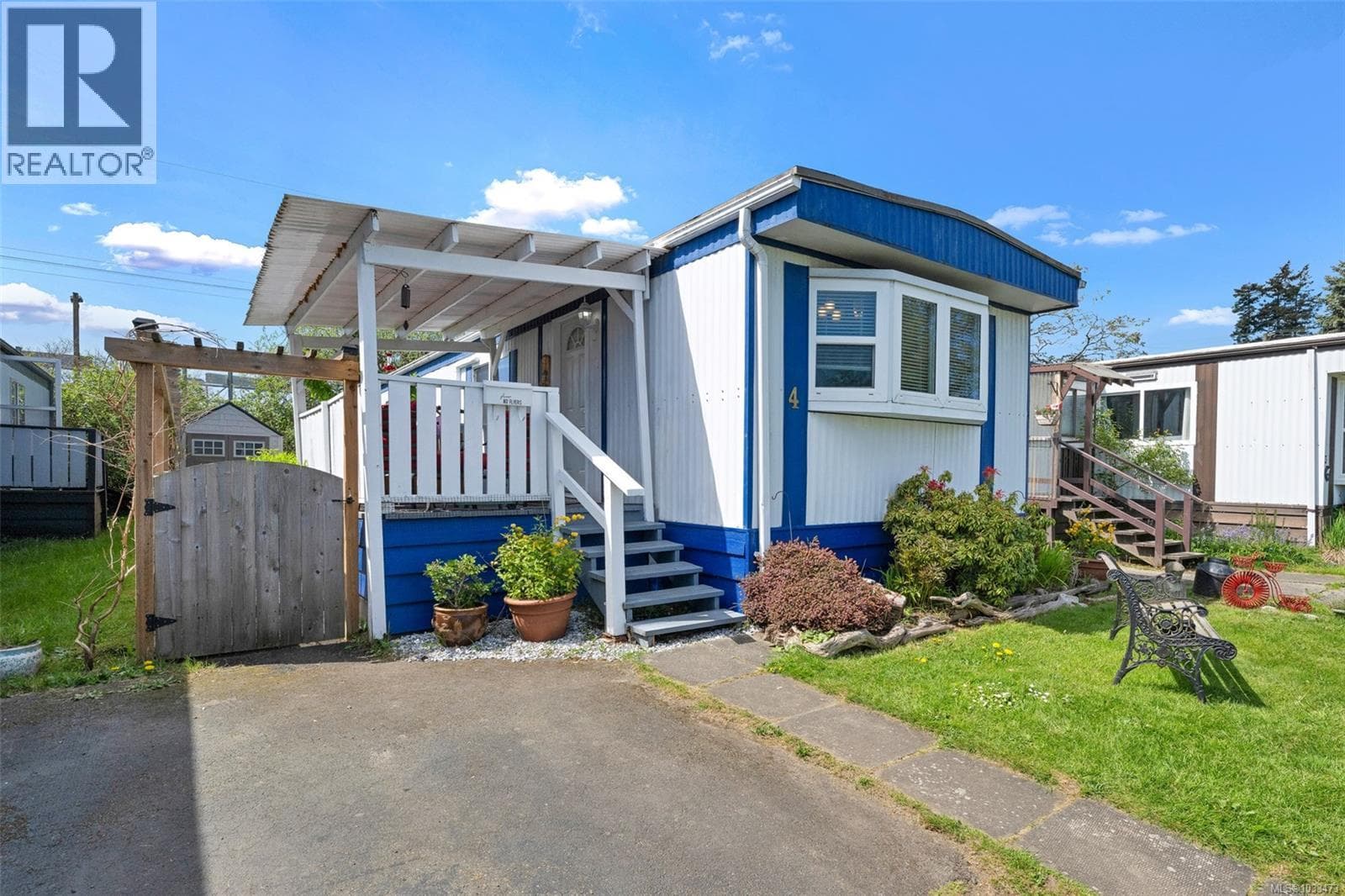 4 1498 Admirals Rd, Victoria — photo 2