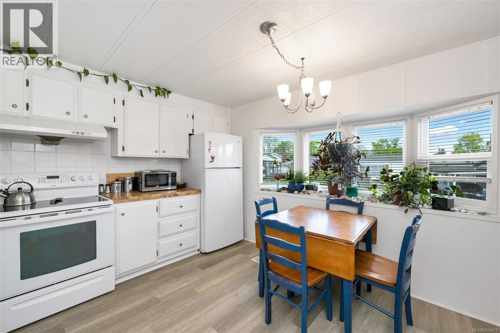 4 1498 Admirals Rd, Victoria — photo 5