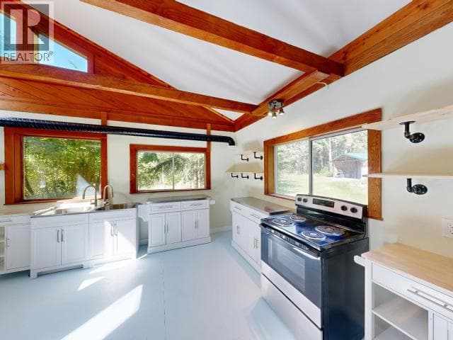 4313 GILLIES BAY RD ROAD, Powell River — photo 2