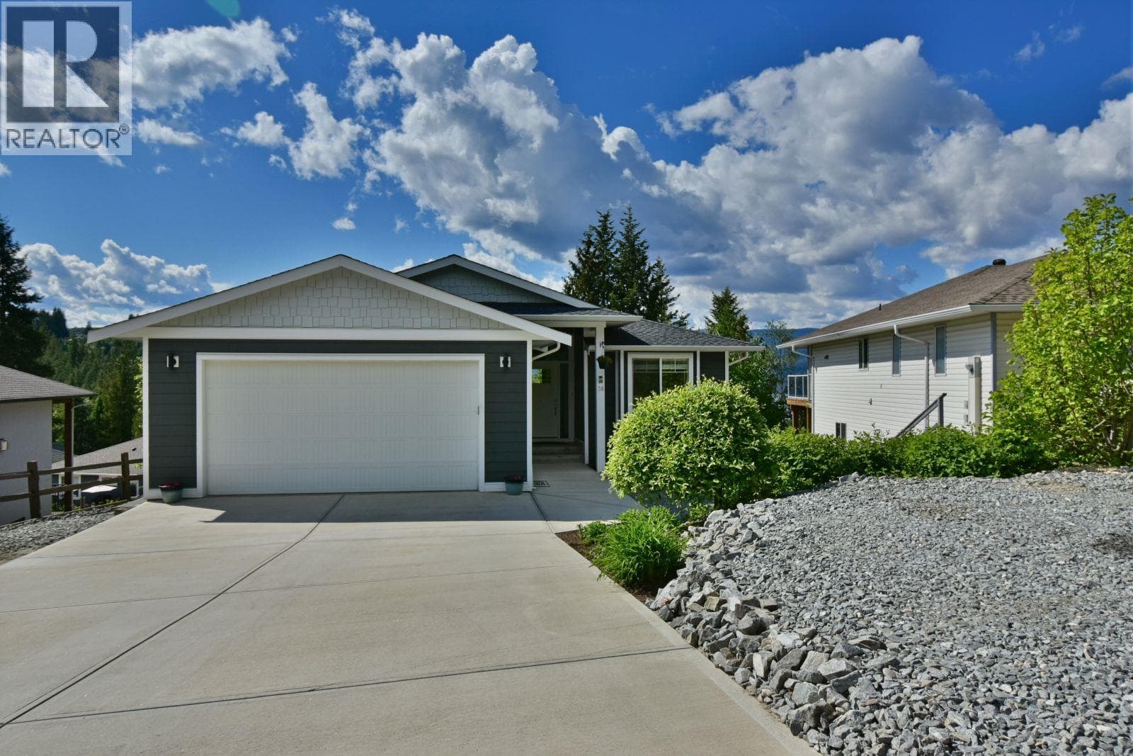 2592 Alpen Paradies Road Unit# #38, Interior REALTORS® — photo 3