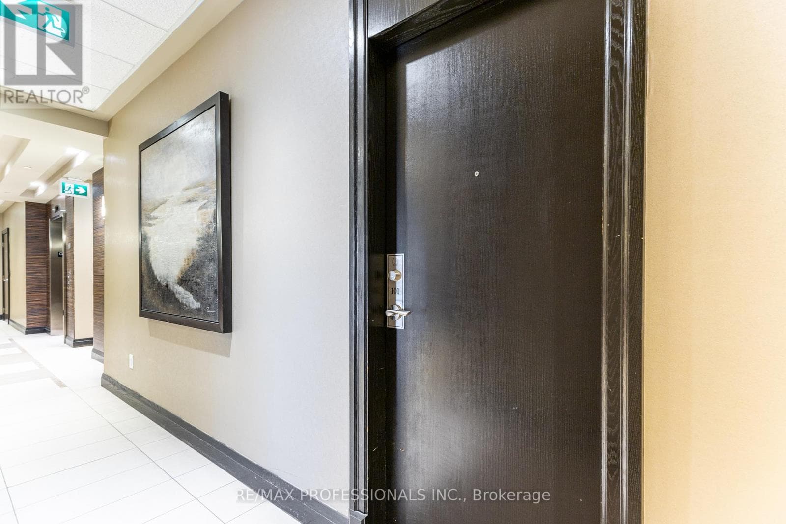 101 - 1 MICHAEL POWER PLACE, Toronto — photo 5