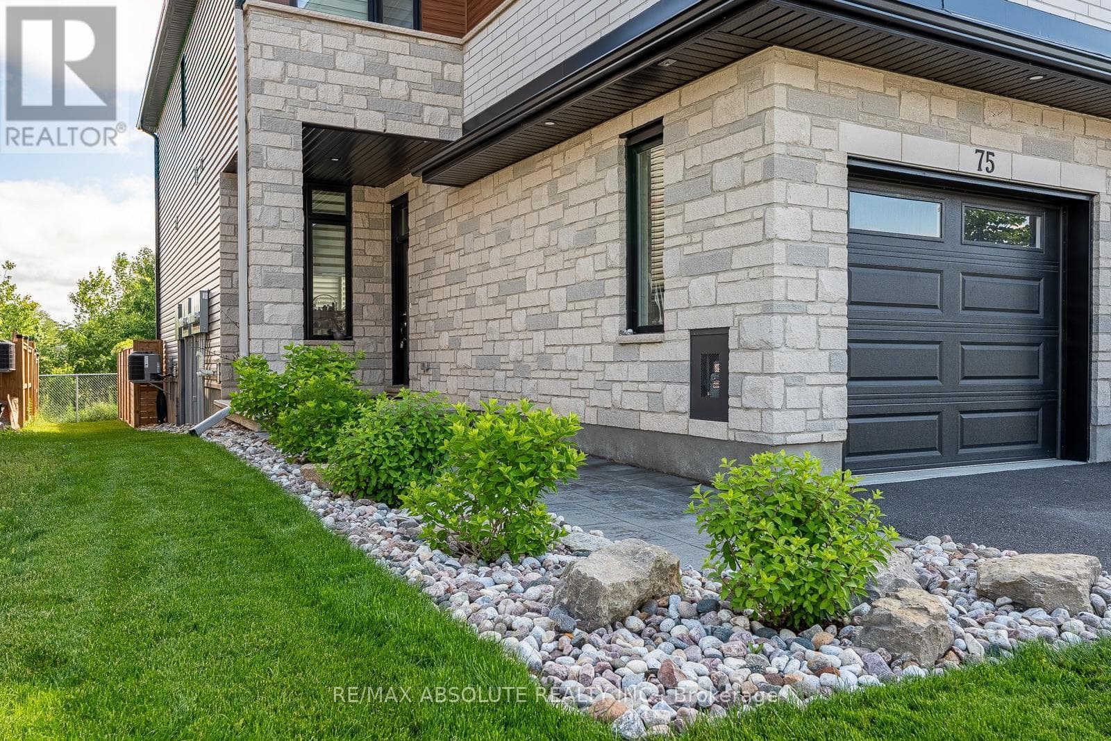 75 O'DONOVAN DRIVE, Ottawa — photo 2