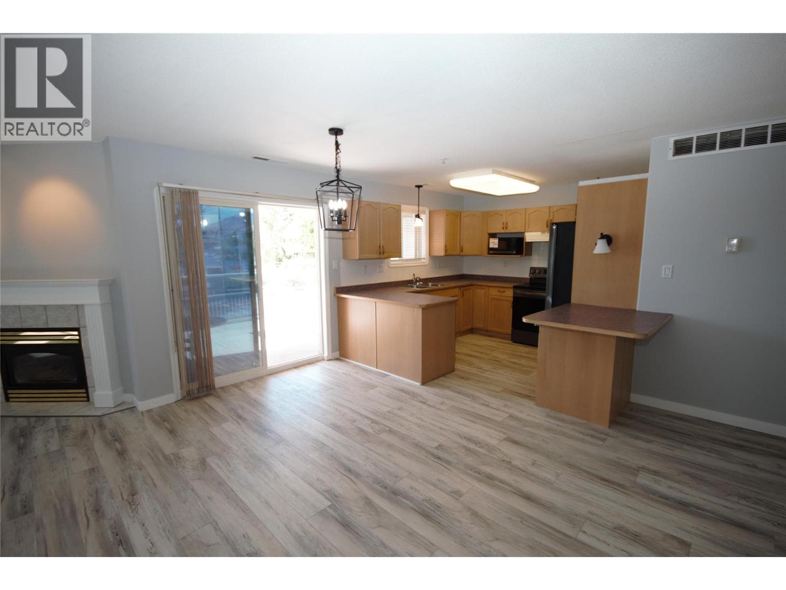 6805 COTTONWOOD DRIVE UNIT 100, Interior REALTORS® — photo 5