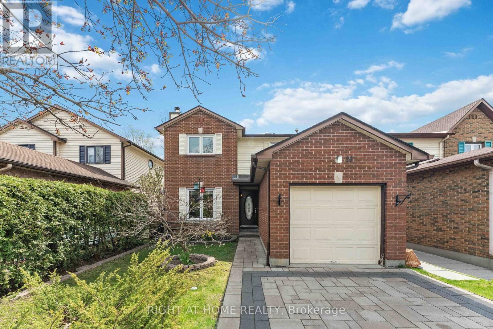 26 DENHAM WAY, Ottawa — photo 3