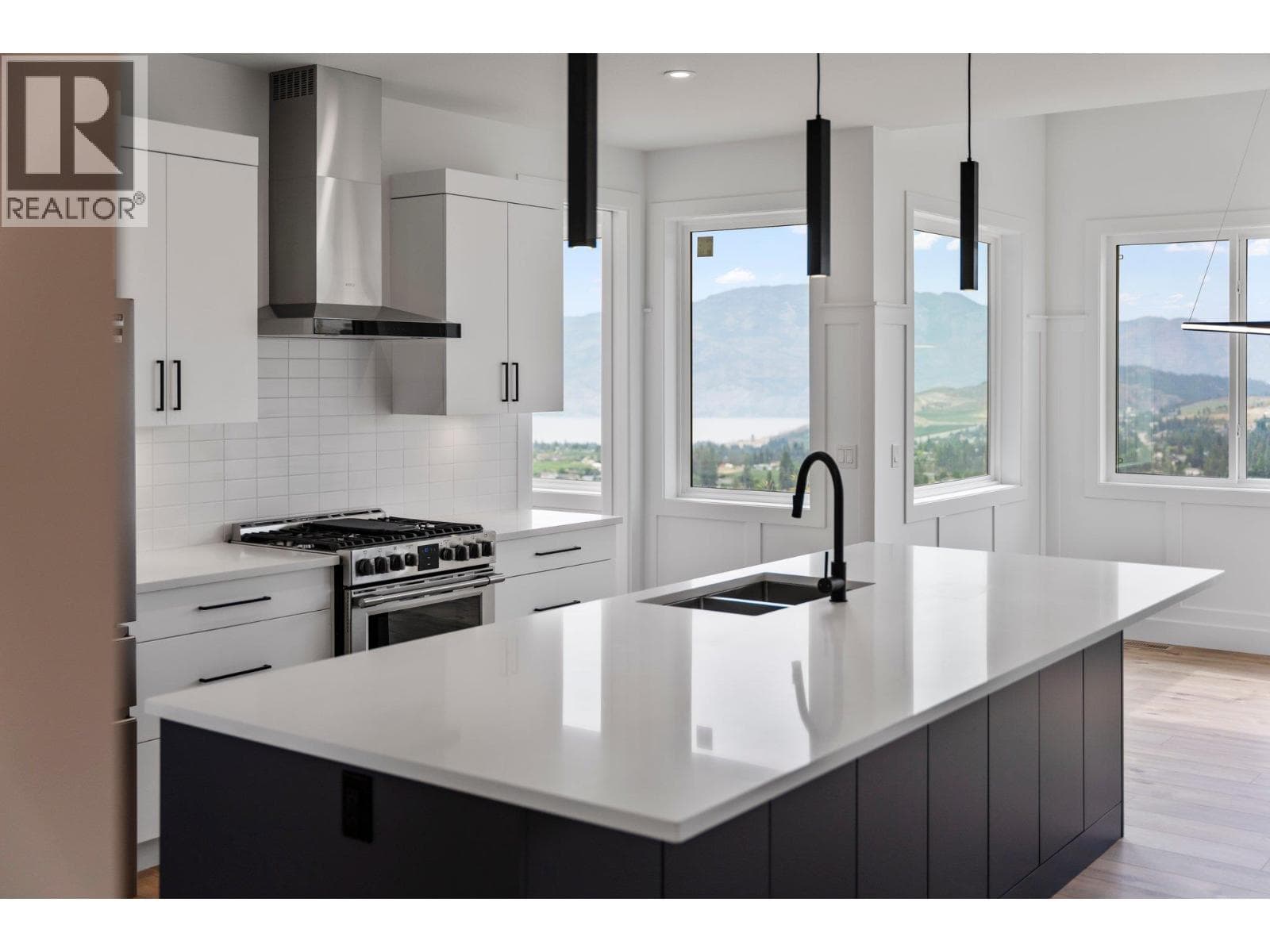 2871 Copper Ridge Drive, Interior REALTORS®