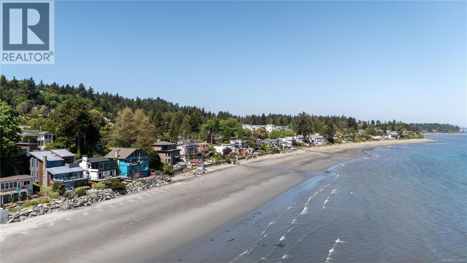 5039 CORDOVA BAIE ROAD, Victoria — photo 3