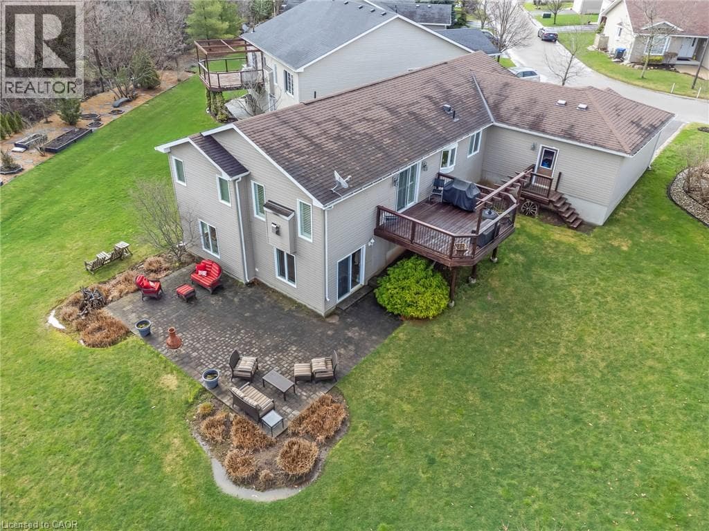 228 GLENARIFF DRIVE, Cornerstone — photo 2
