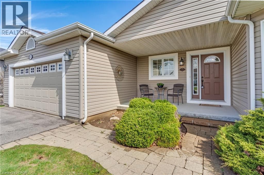 228 GLENARIFF DRIVE, Cornerstone — photo 4